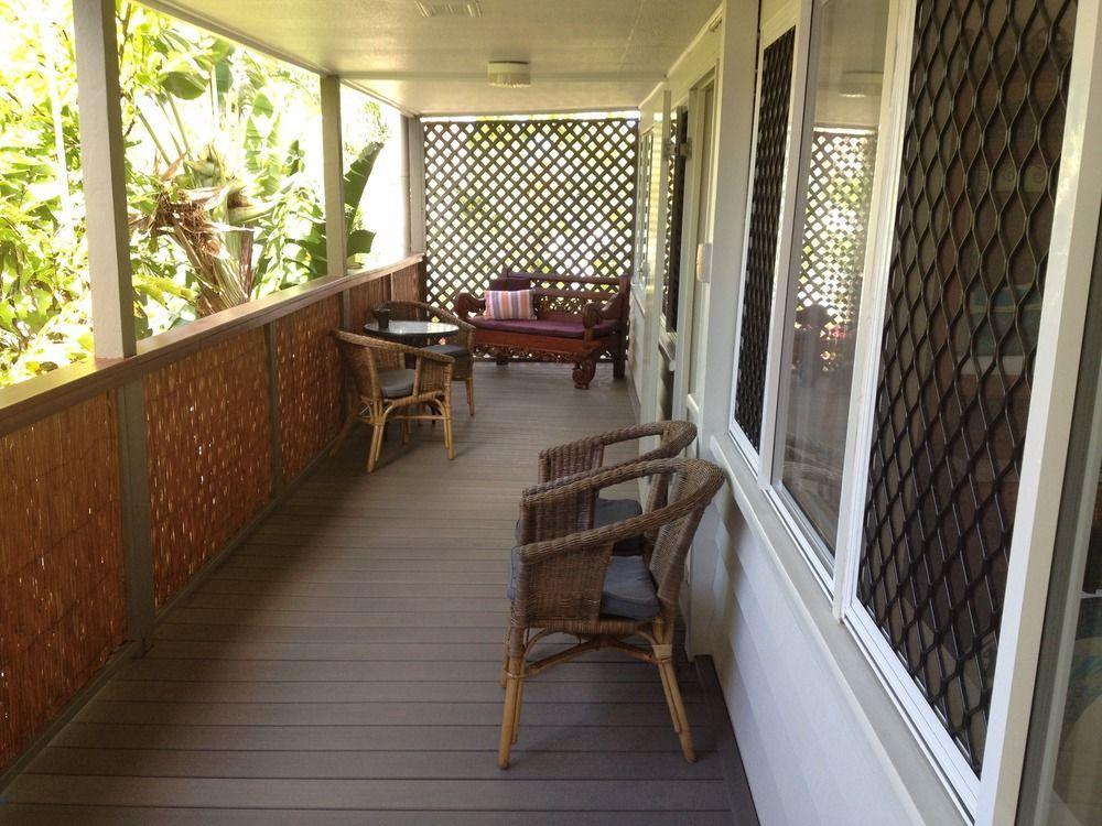 Aparthotel Coconut Palms On The Bay à Hervey Bay Extérieur photo